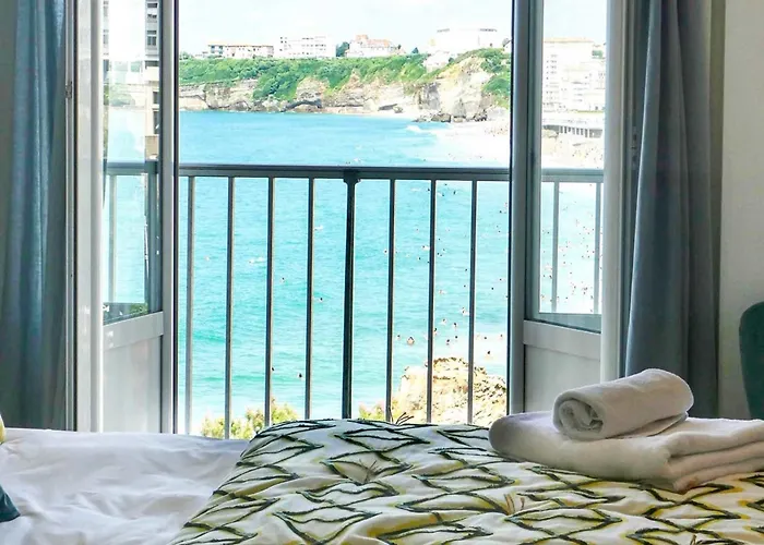 Beachview Keyweek Beachfront Renovated With Parking In Appartement Biarritz
