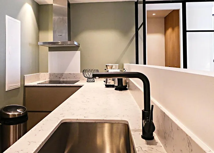 Beachview Keyweek Beachfront Renovated With Parking In